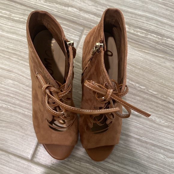 Sam Edelman Yvie lace up suede booties brown NIB - Picture 4 of 7